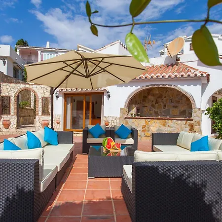 Summer Offers! Fabulous Luxury Near The Sleeps 8 别墅 贝纳尔马德纳