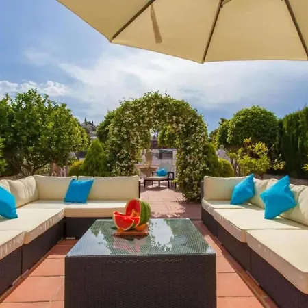 Villa Summer Offers! Fabulous Luxury Near The Sleeps 8 *